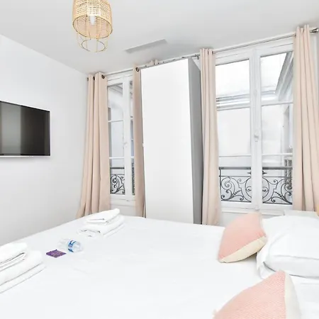 Cozy Apartment 2Br-6P - Royal Palace-Lo Museum Parijs Buitenkant foto